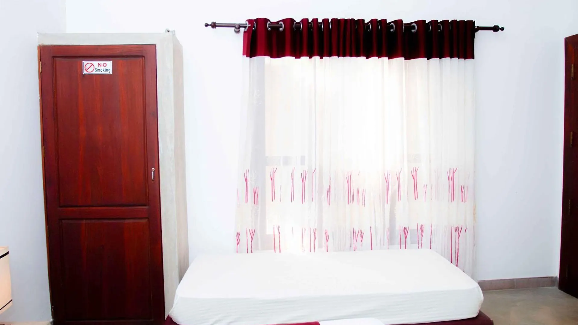 Mandavilla Airport Transit Hotel Katunayake